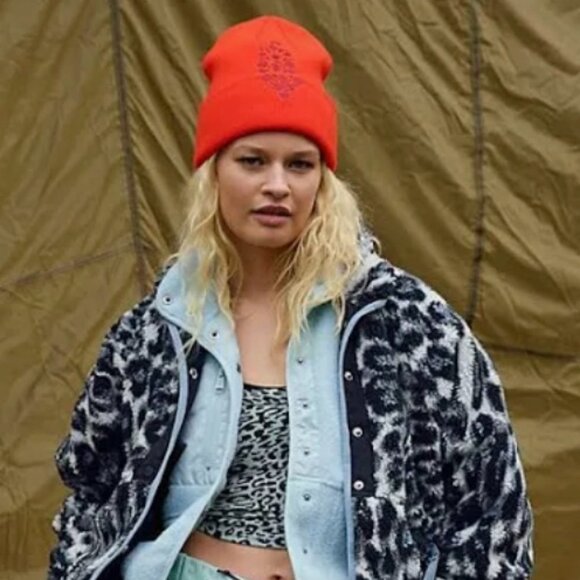 NWT $38 Free People FP Movement Iconic Buti Beanie ALL Size - Picture 2 of 7